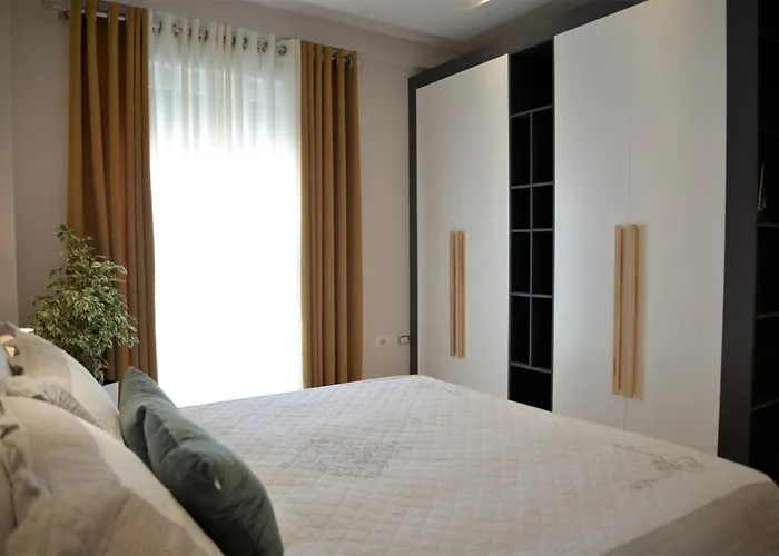 Haris No.2 * טיראנה